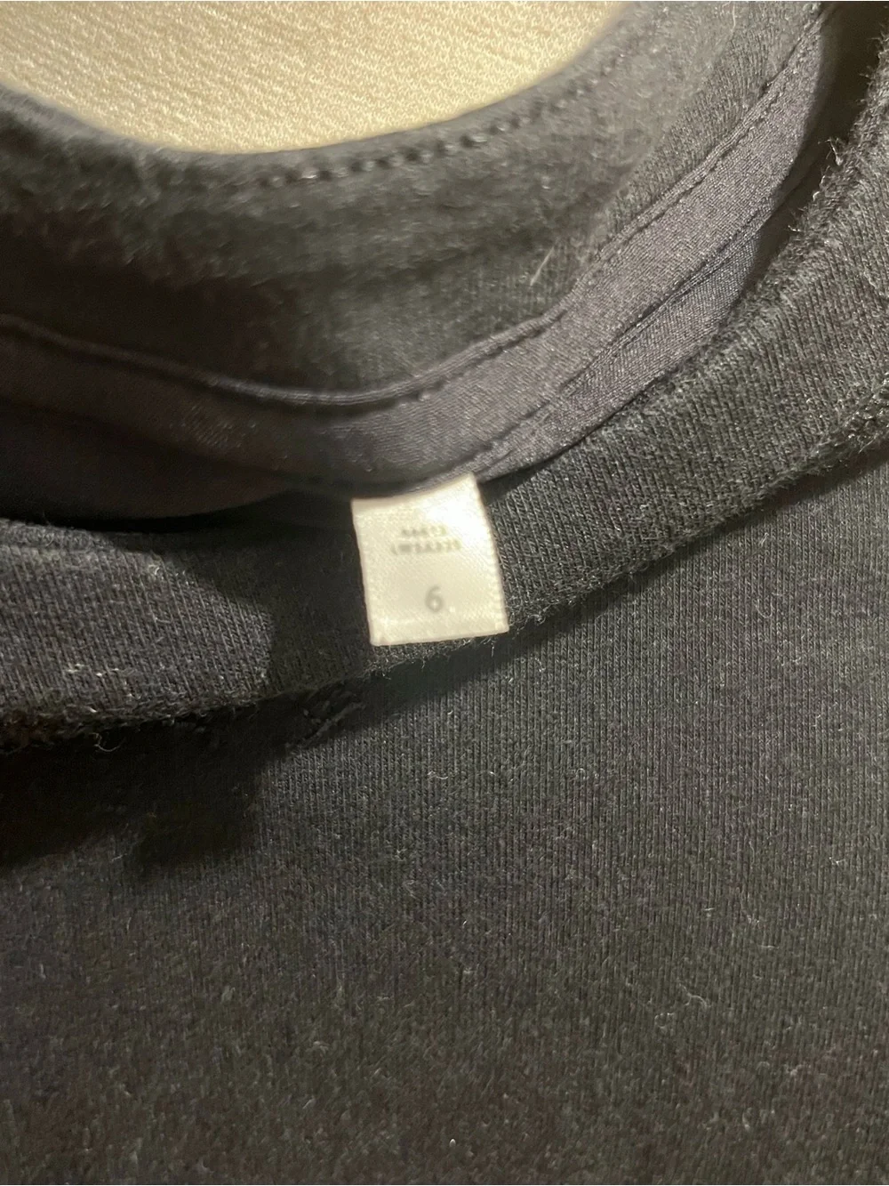 Lululemon Women's Athletica Black Crewneck Sweatshirt Size 6 Long Sleeve Casual